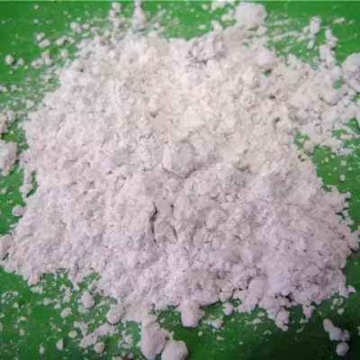 平板状氧化铝（片状氧化铝）用作烧结陶瓷材料45微米-2微米